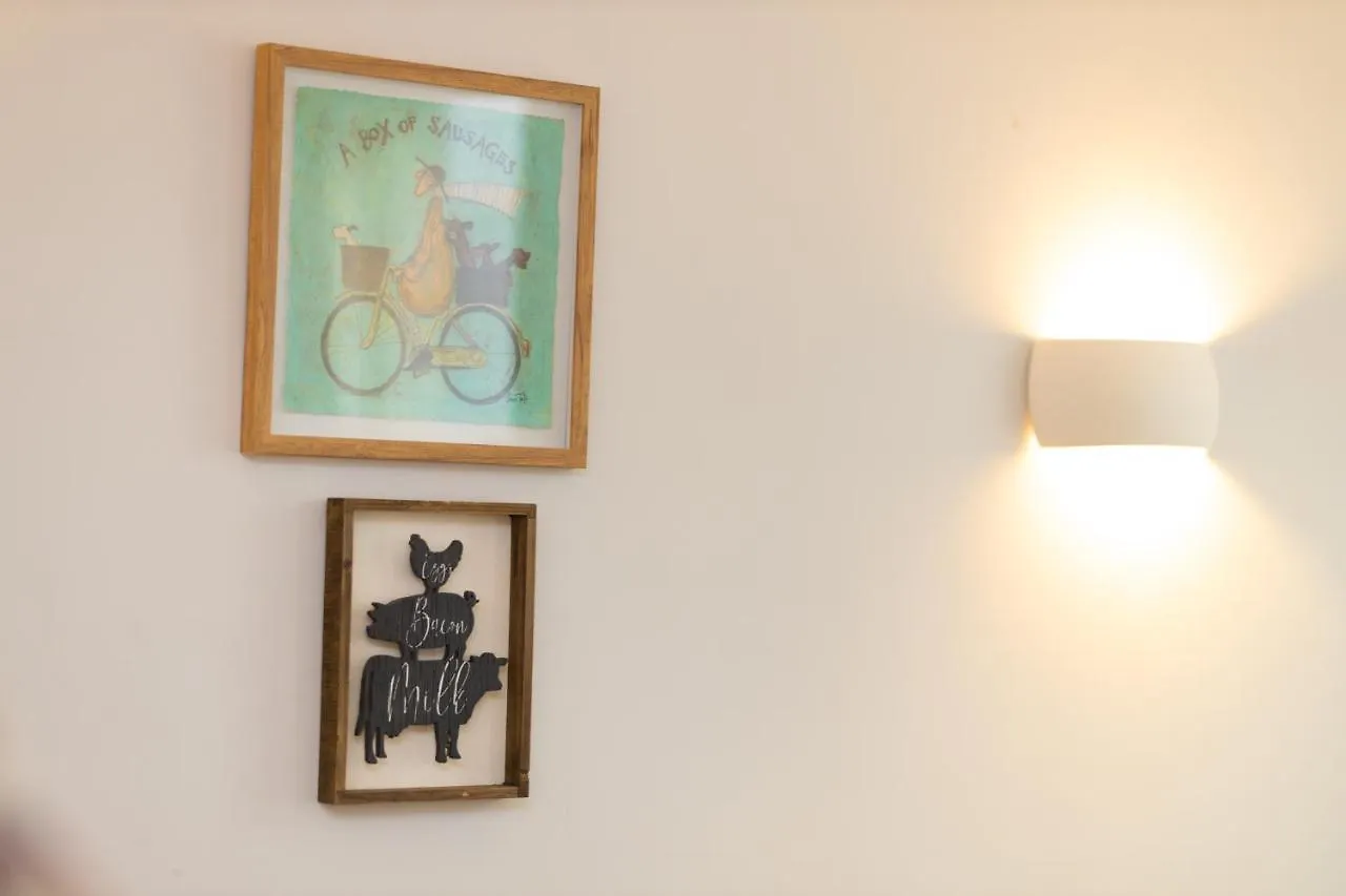 Luxury Modern 3 Bedroom Apartment In City Centre Edinburgh United Kingdom