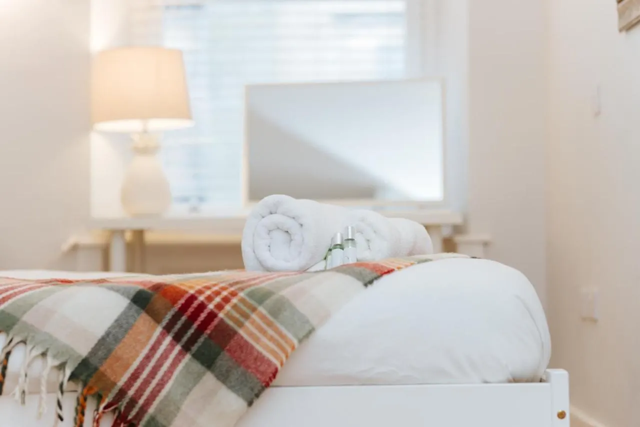 Luxury Modern 3 Bedroom Apartment In City Centre Edinburgh 0*,  United Kingdom
